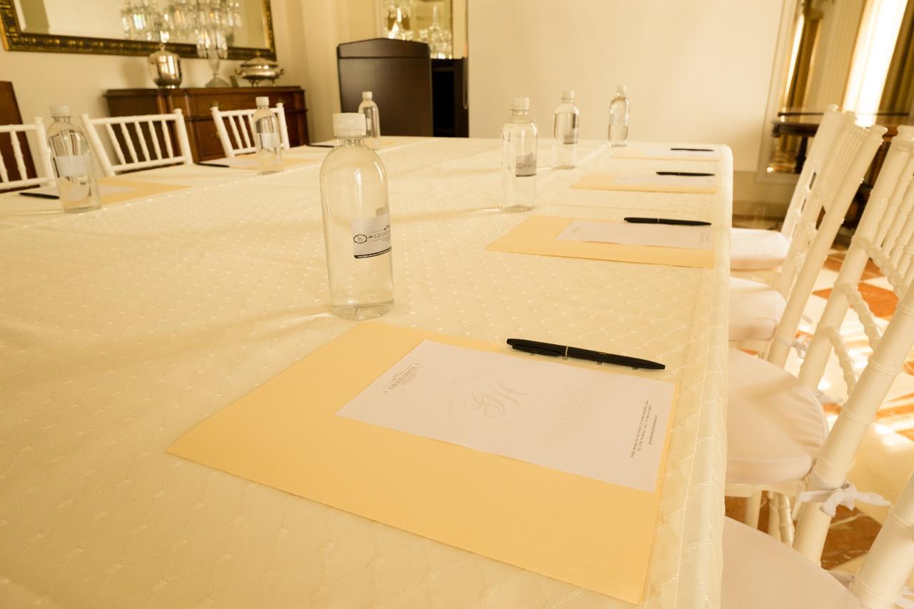 Grand Hotel Tepatitlán Buitenkant foto