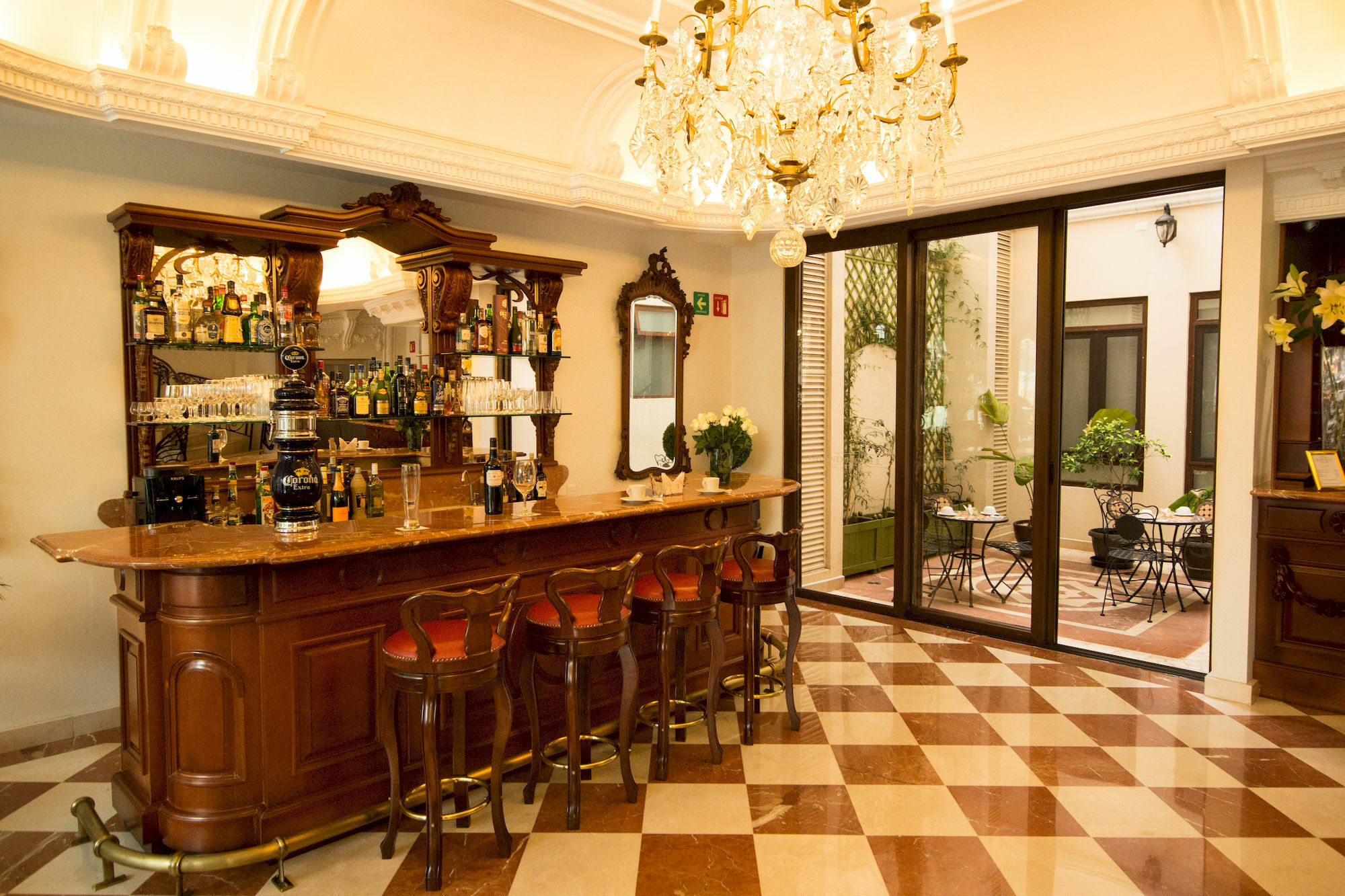 Grand Hotel Tepatitlán Buitenkant foto