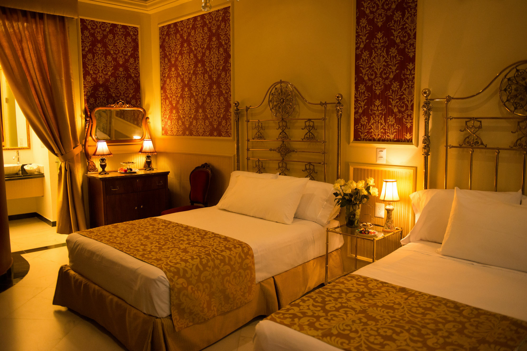 Grand Hotel Tepatitlán Buitenkant foto