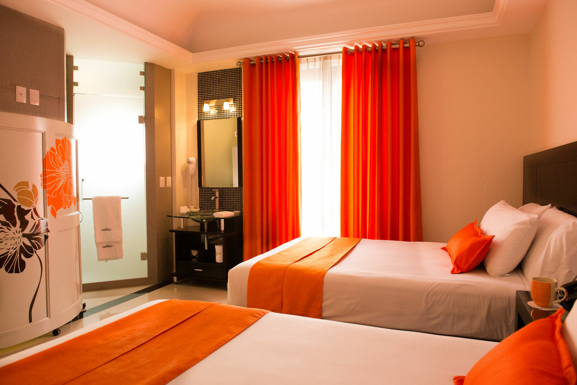 Grand Hotel Tepatitlán Buitenkant foto